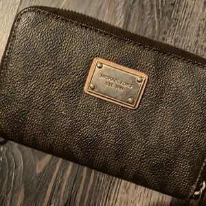 Michael Korda wallet